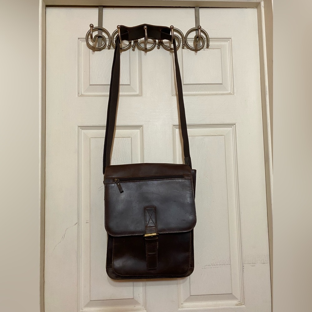 Wilson Leather Crazy Horse Leather Tablet Bag. Brown Leather.